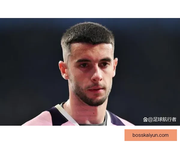 埃斯帕尼奥尔新援加盟，球队实力持续提升，备受期待