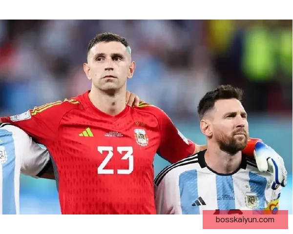 马丁内斯阿根廷国门状态回暖，展现出色防守能力